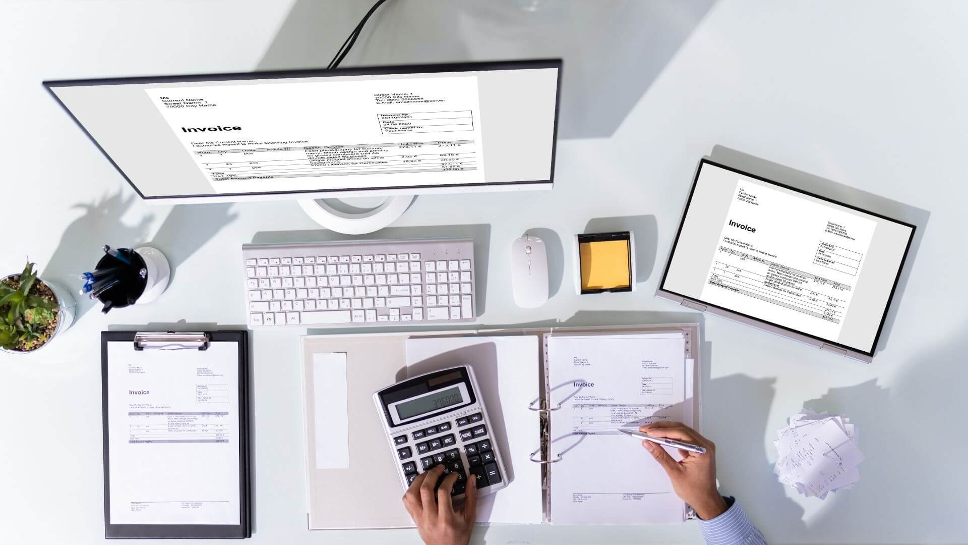 Bookkeeping services in Stockton CA managing invoices, expense tracking, and small business financial organization